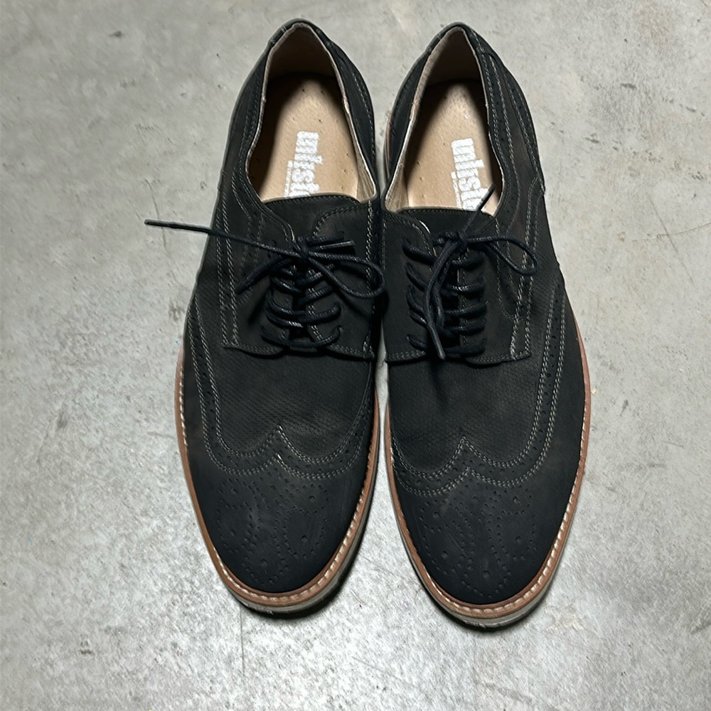 Unlisted Jimmie Lace Up Wing Tip shoe / size 8 / Box 25-3